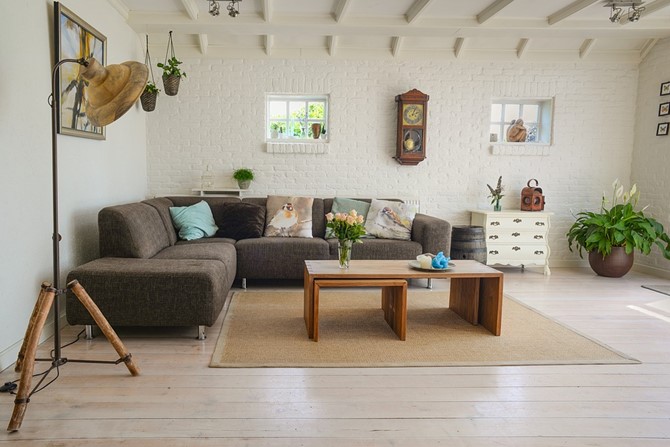 Find en væghængt skænk og Glumsø møbler til gode priser hos Bolighuset Werenberg